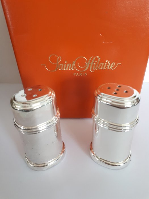Salt and pepper shakers - Silver plated - Saint Hilaire - France - Second half 20th century