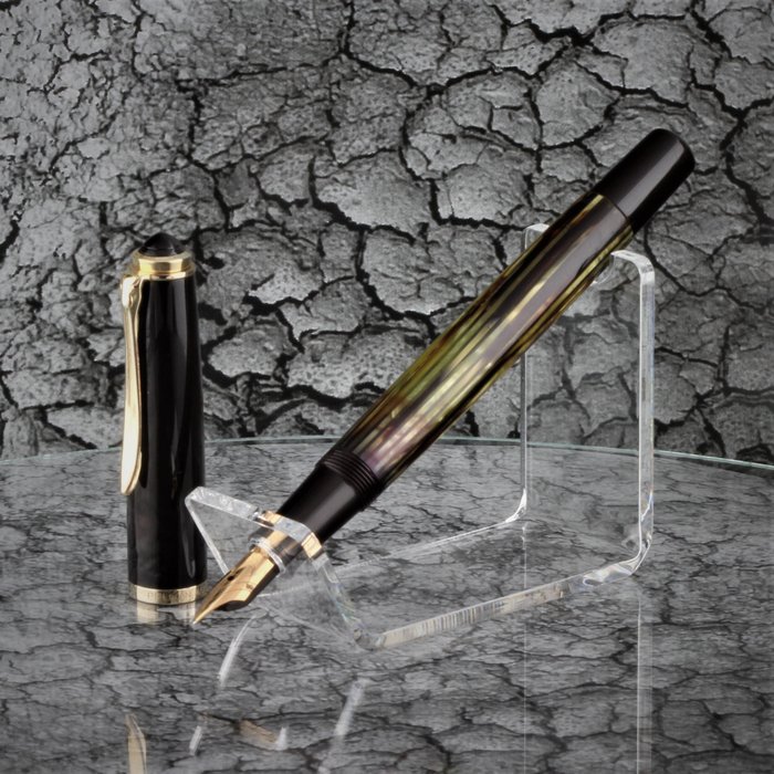 乌龟 甲壳 - 1950´s  Fountain Pen - Pelikan M400 / M 400 Exclusive Polished Brown Tortoiseshell  585 Gold OM - 125 mm - 13 mm - 0 mm - 1