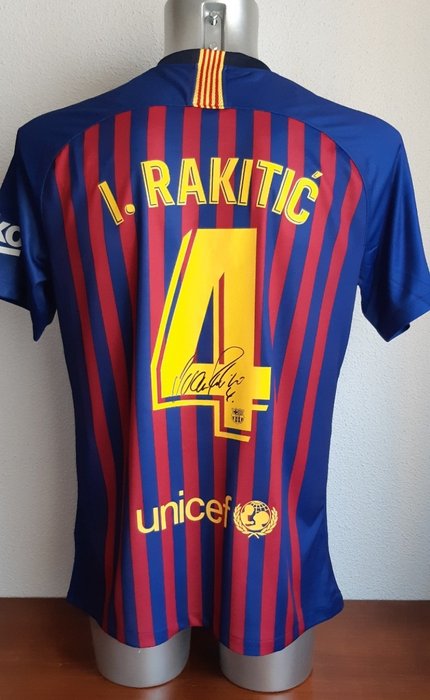 FC Barcelona - Spanish Football League - Ivan Rakitić - - Catawiki