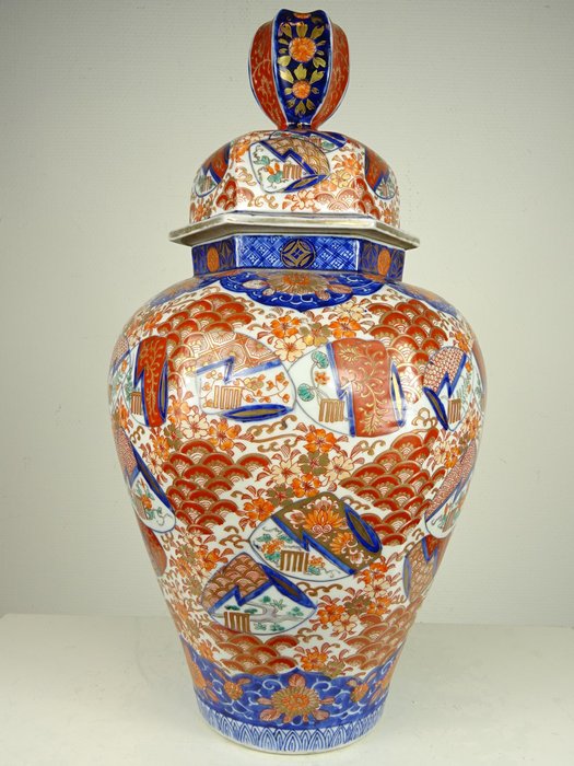 帶蓋的大伊万里花瓶 - 伊萬里燒 - 瓷器 - 日本 - 明治時期（1868-1912）