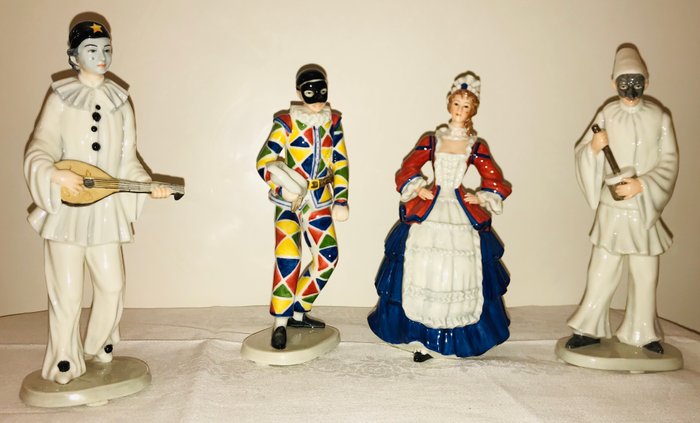 Royal Copenhagen - "Commedia dell'Arte" figurer (4) - Porcelæn