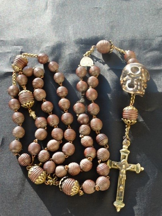 Rare large Memento Mori rosary carved 19th century (1) - Wood / brass / bone