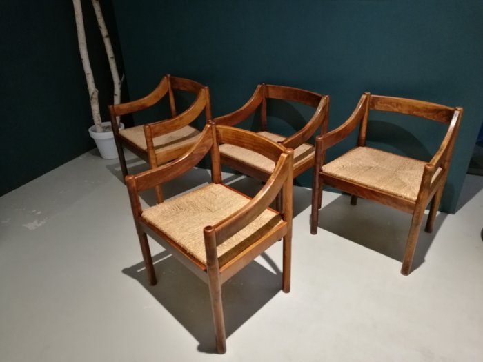 Vico Magistretti - Cassina - Carimate chairs (4)