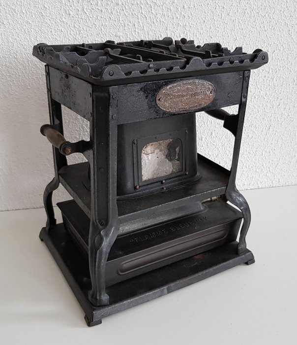 Old stove Flamme Bleue No2 Paris - Iron (cast/wrought)