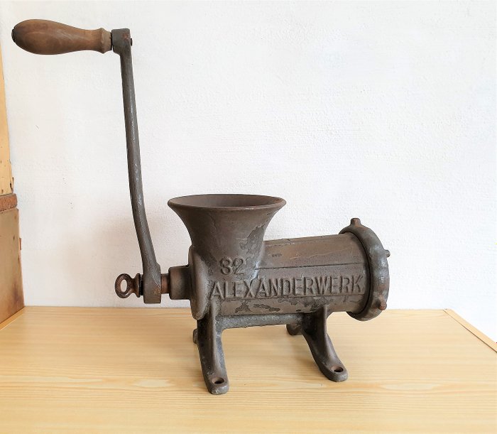 Alexanderwerk - Meat grinder 32 (1) - Iron (cast/wrought)