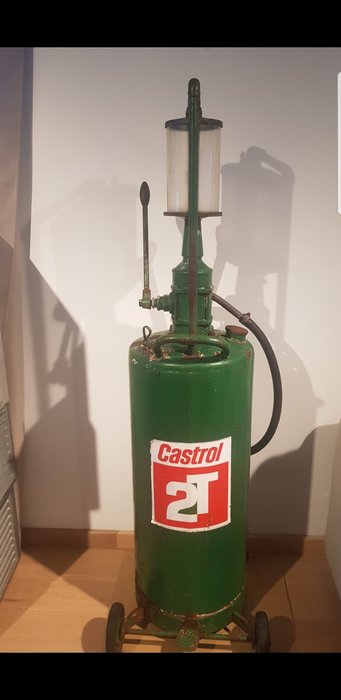 2-takts castrol benzinpumpe (1) - Stål