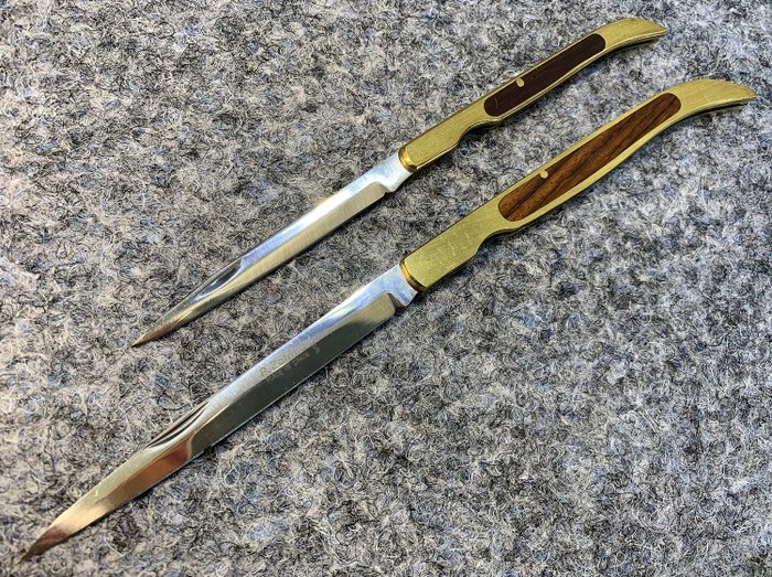 西班牙 - Two Hand Made Spanish Folding Knives  - R.ZAFRILLA ALBACETE - 1960-70´ - 折叠刀
