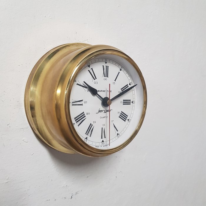 JERGER - Marine Time - Ships Clock - Midten av det 20. århundre - Messing