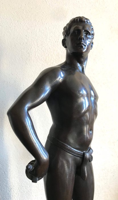 Rudolf Küchler (1867-1954) - Escultura, esgrimista de atleta - Bronze (patinado) - cerca de 1920-1930