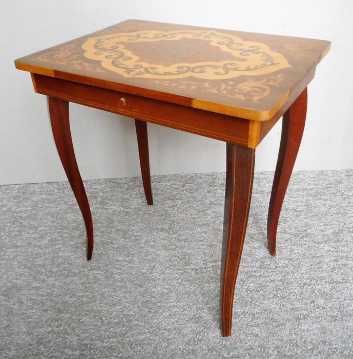Intarsia table with Swiss music box - Wood