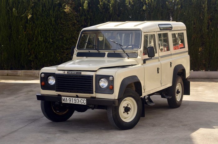 Land Rover - Defender 110 - 1985