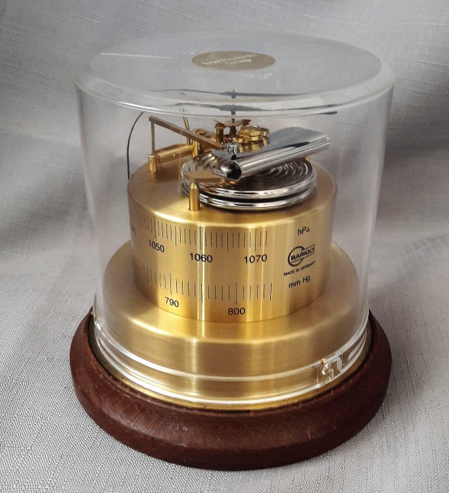 Barigo - Barometer in bell jar Info Products Group - Brass