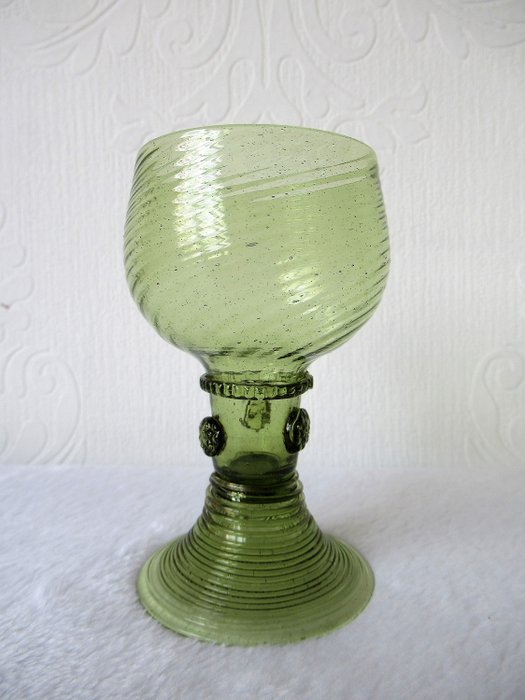 特别绿色德国人Roemer大约1790-1810 (1) - 玻璃