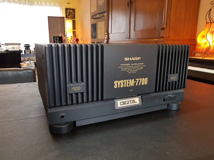 Sharp - System 7700 - Powerful power amplifier
