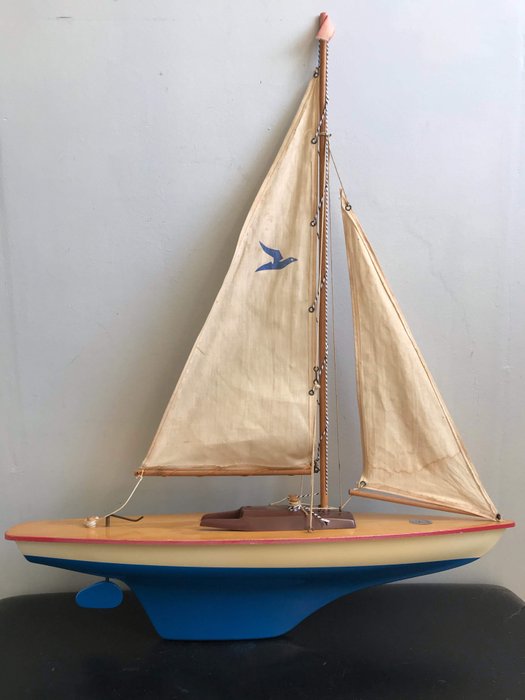 Seifert Germany - Sailing boat for pond and lakes - Wood, linen and plastic