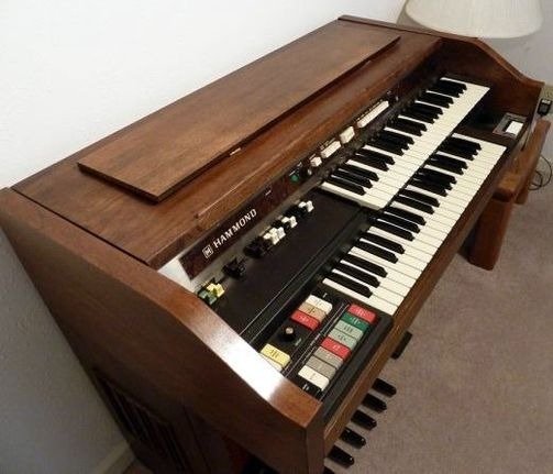 Hammond - 7122 L - 电子风琴 - 萨尔瓦多 - 1970