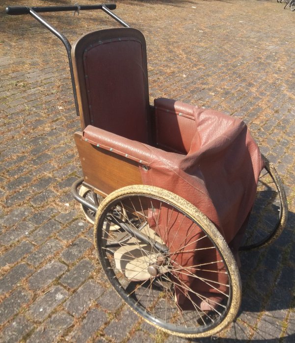 Lely - Wózek inwalidzki - 1925
