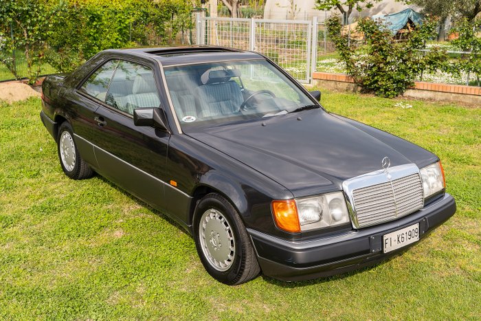 Mercedes-Benz - 230 CE - NO RESERVE - 1990