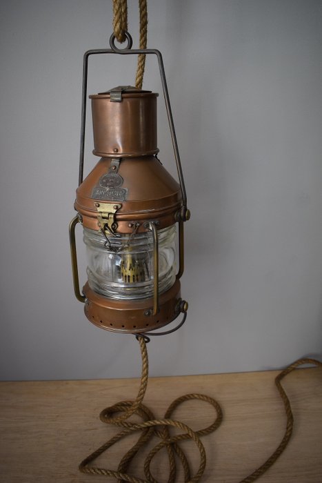 Neptune - Anchor - Scheepslamp (compleet en origineel) - Rood koper - Eerste helft 20e eeuw