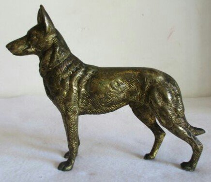 Skulptur eines deutschen Schäferhundes - Realist - Bronze, Messing