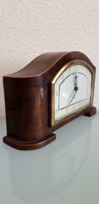 Peter Germany - Charming Peter Clock mit Alarm (1) - Holz