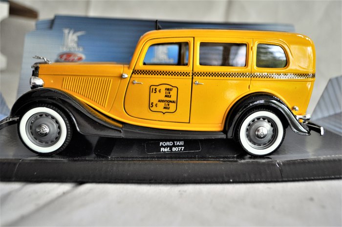 Solido - 1:18 - Ford V8 _ Taxi New-York _ NYC de 1934