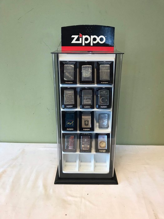 Zippo - Feuerzeug - Set von 13