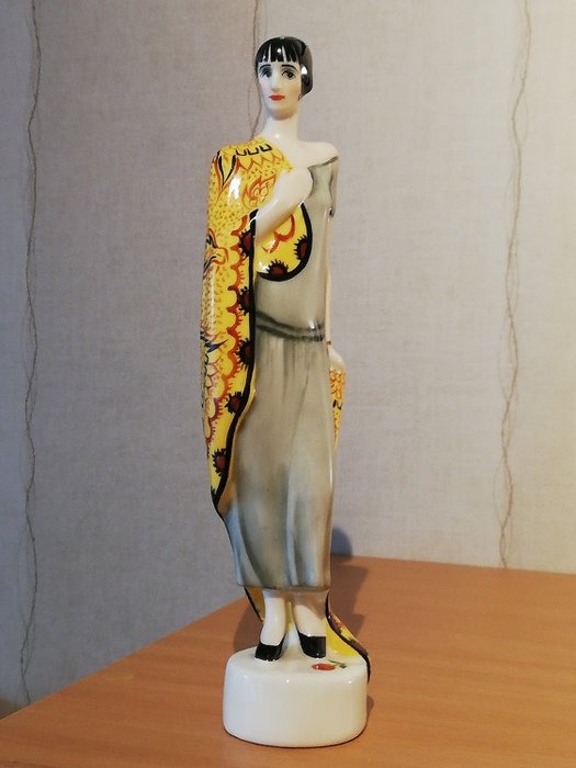 USSR Lomonosov - Figurine du poète Anna Akhmatova - 1924 - Porcelaine