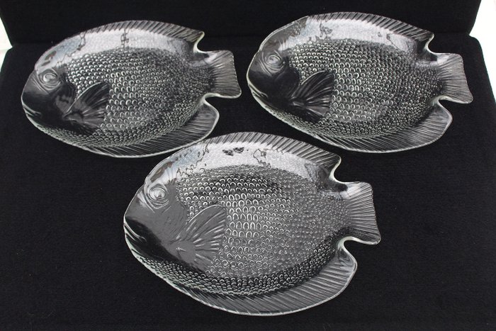 Vintage Fish Plates Pair of Vintage Glass Fish Plate Fish Plates Vintage Glass Plates