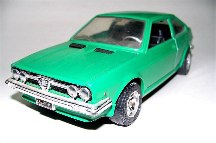 Mebetoys - 1:25 - 1988 Alfa Romeo Alfasud Sprint - No. 8616