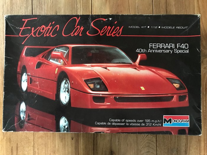 Monogram - 1:12 - Ferrari F40 - 2804 - kit