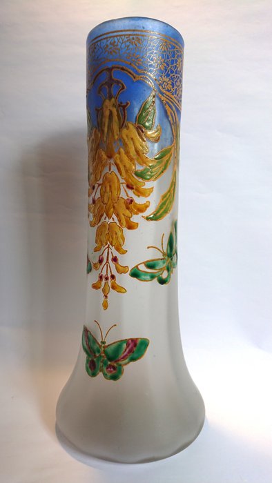 François Theodore Legras (1839-1916)  - Grand vase émaillé à décor de papillons et grappe de fleurs - Signé - Vers 1910