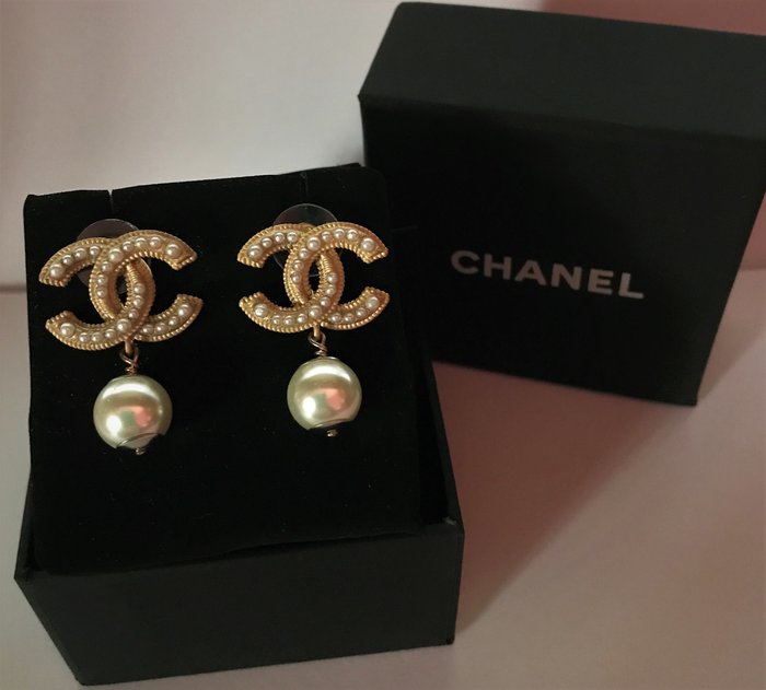 Chanel 耳环