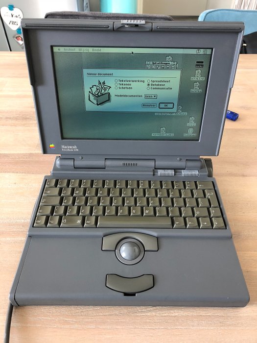 Apple Macintosh Powerbook 145B - M5409 - 老式计算机- Catawiki
