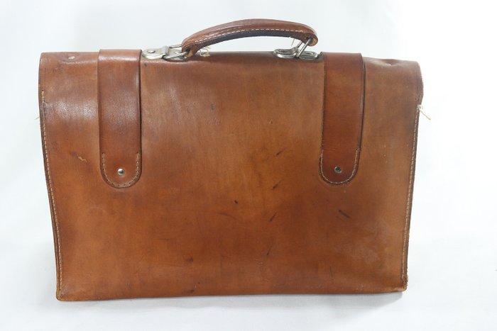 old school bag for 40/50 years (1) - Leather - Catawiki