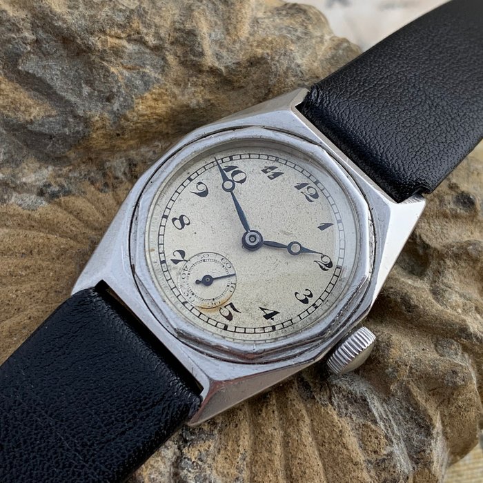 V.W.Co - François Borgel- vintage watch - Herre - 1940s