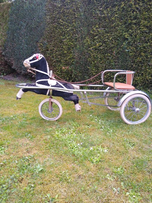 Sulky Model - Pony with carriage and Pedal Car, Toy - Papier-mache, Steel, Steel (stainless)