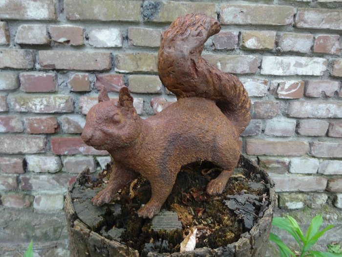 Sculpture van eekhoorn - IJzer (gegoten/gesmeed) - 20e eeuw