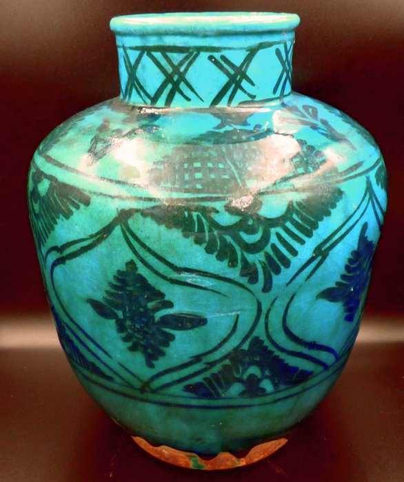 Jarrón (1) - Loza de barro - Flores - Irán - Dinastía Qajar (1796–1925)