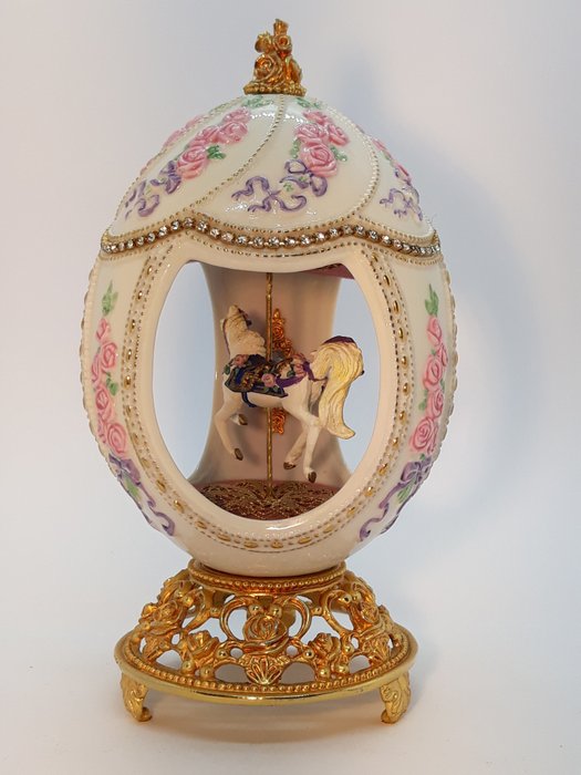 House of Faberge - Franklin Mint - Carousel egg - music box - Goldplate, Porcelain