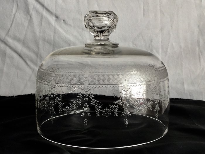 Beautiful crystal cheese bell jar - Baccarat crystal ca 1900 France