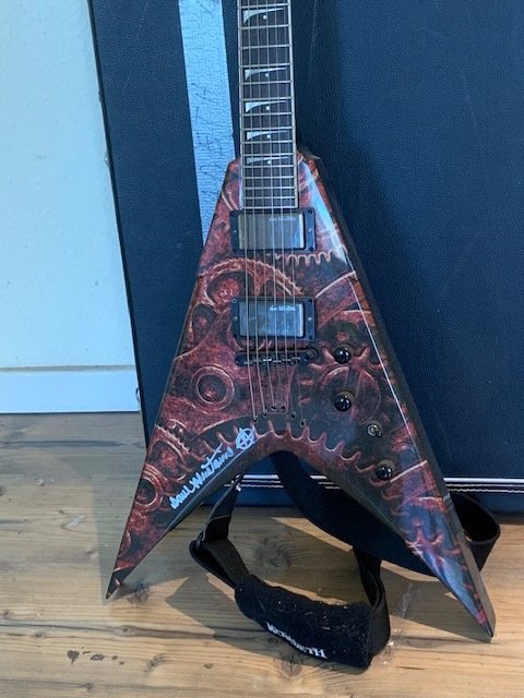 DEAN - DAVE MUSTAINE Gear of Wars Signature / signed and - Catawiki