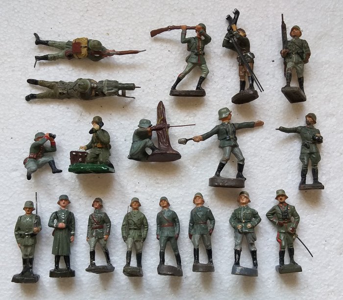 Lineol - Altezza 7 cm circa - Soldiers in paste Masse figuren - 1930-1939 - Germany