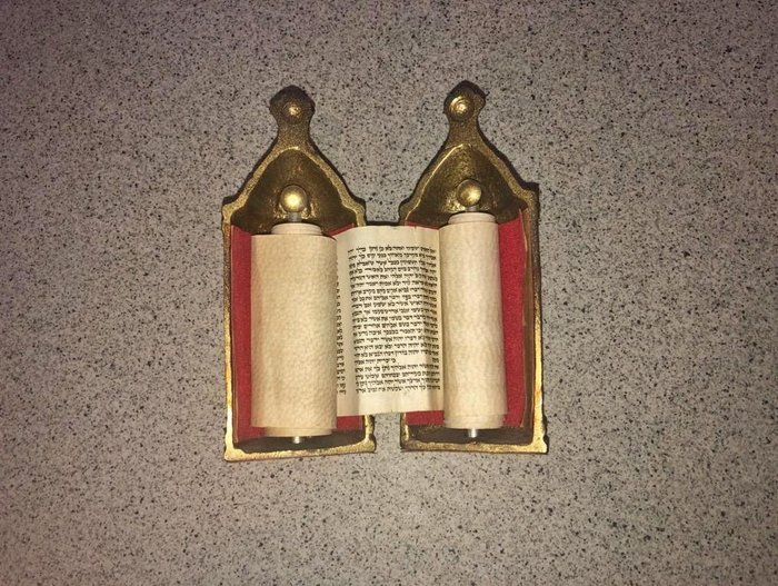 Rara vecchia piccola Torah, bibbia ebraica di Israele - Bronzo (dorato/argentato/patinato/verniciato a freddo)