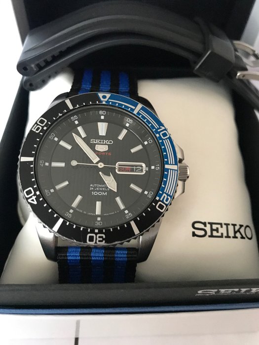 Seiko - 5 Sports Finder Diver - 4R36-03J0 - Men - 2011-present | Barnebys