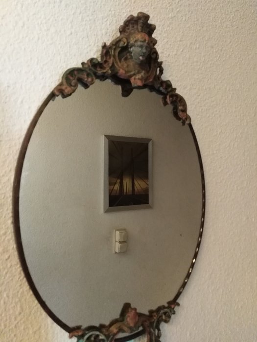 Very old mirror. - Brass / bronze patina