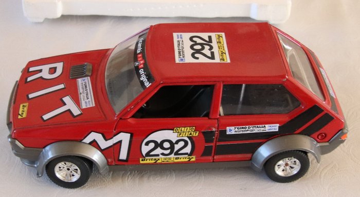 Obsoleto Burago - 1:24 - Fiat Ritmo Abarth - van het officiële Fiat Racing Team