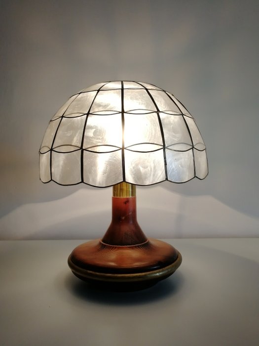 Table Lamp In Mother Of Pearl And Brass, Mother Of Pearl Lamp Shade Vintage