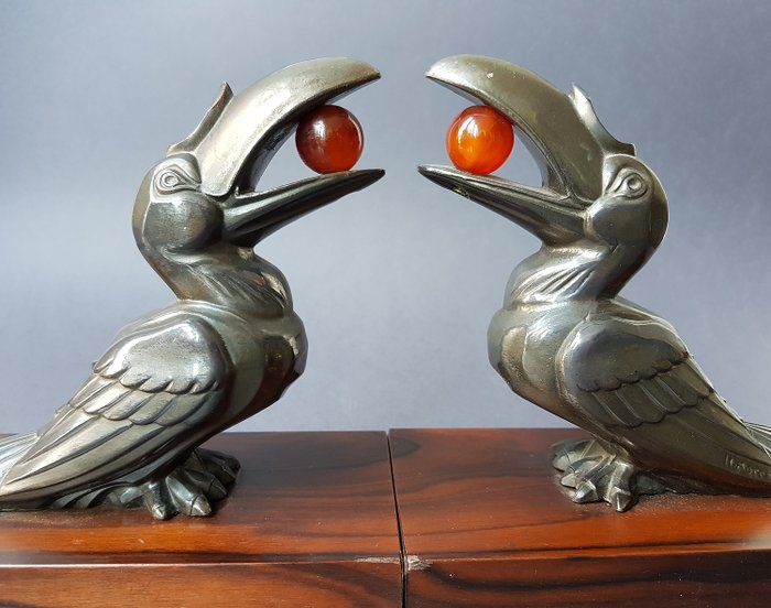 H. Moreau (1832-1927) - Két Art Deco bookends, 2 toucans