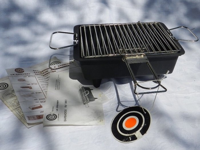 Le Creuset - Barbecue mit Grill - Emailliertes Gusseisen und Nickel